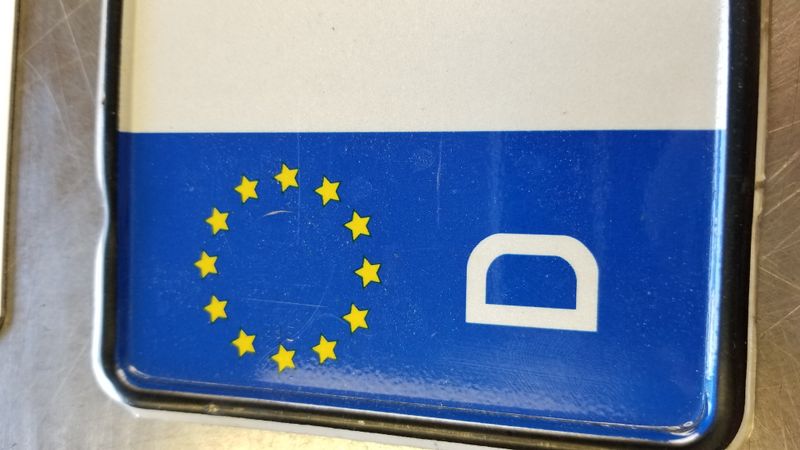Illustration for article titled Custom Plates